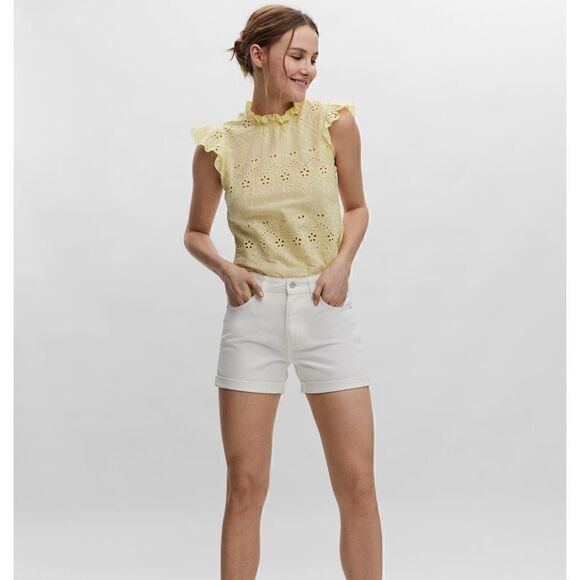 Vero Moda | white denim shorts - Picture 1 of 6